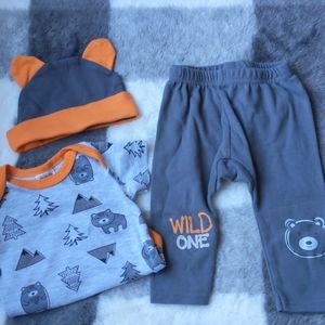 👶3/$12 - 3 peice outfit for baby. 0-3 months